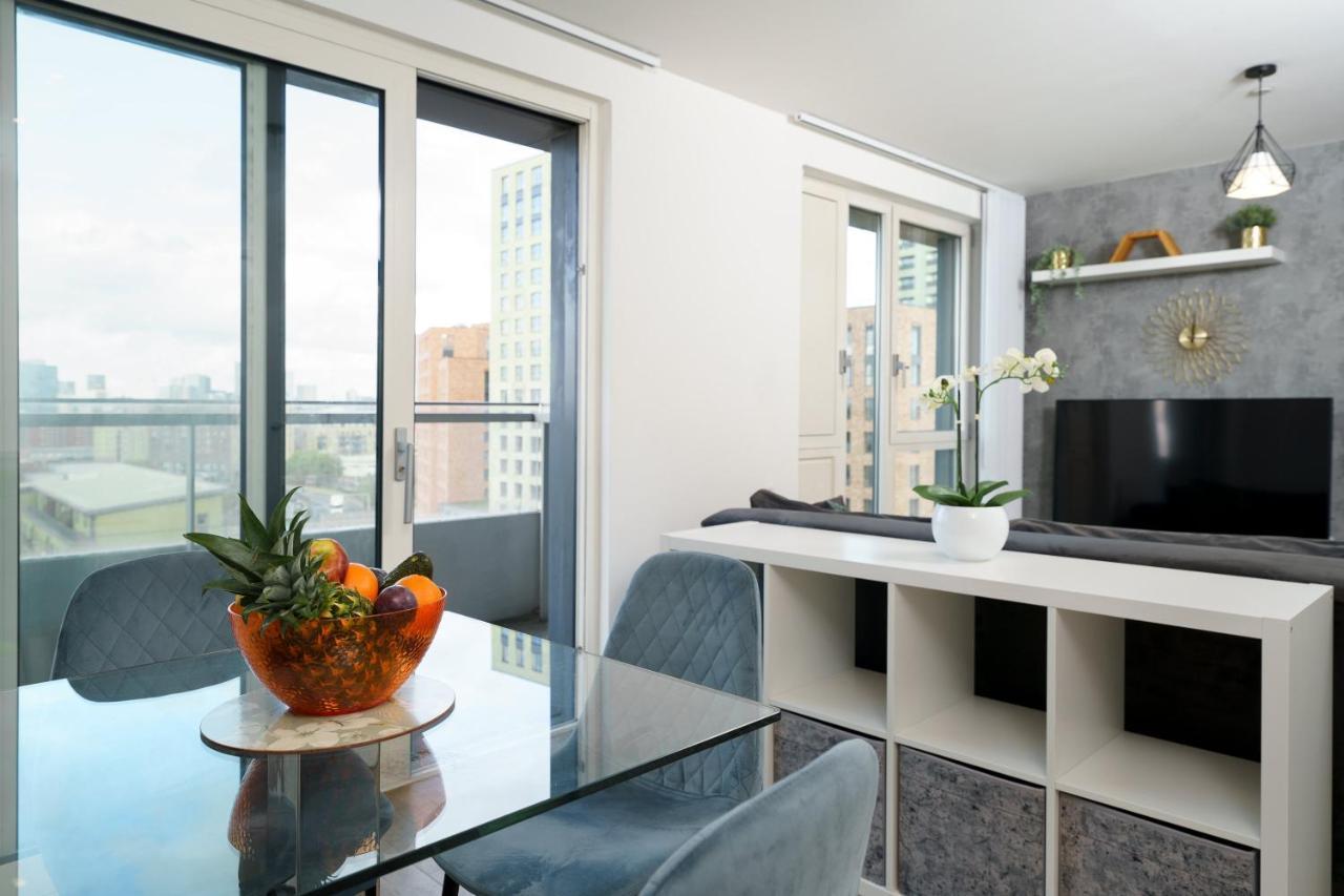 Stylish Fully-Equipped One Bedroom Apartment With Extra Sofa Bed, Free Secure Parking, Onsite Gym, 24Hr Security & Concierge London Ngoại thất bức ảnh